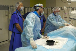 Хирурги спасают пациентов от ампутации конечностей