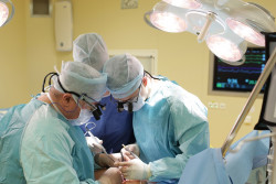 Хирурги спасли  от остановки сердце