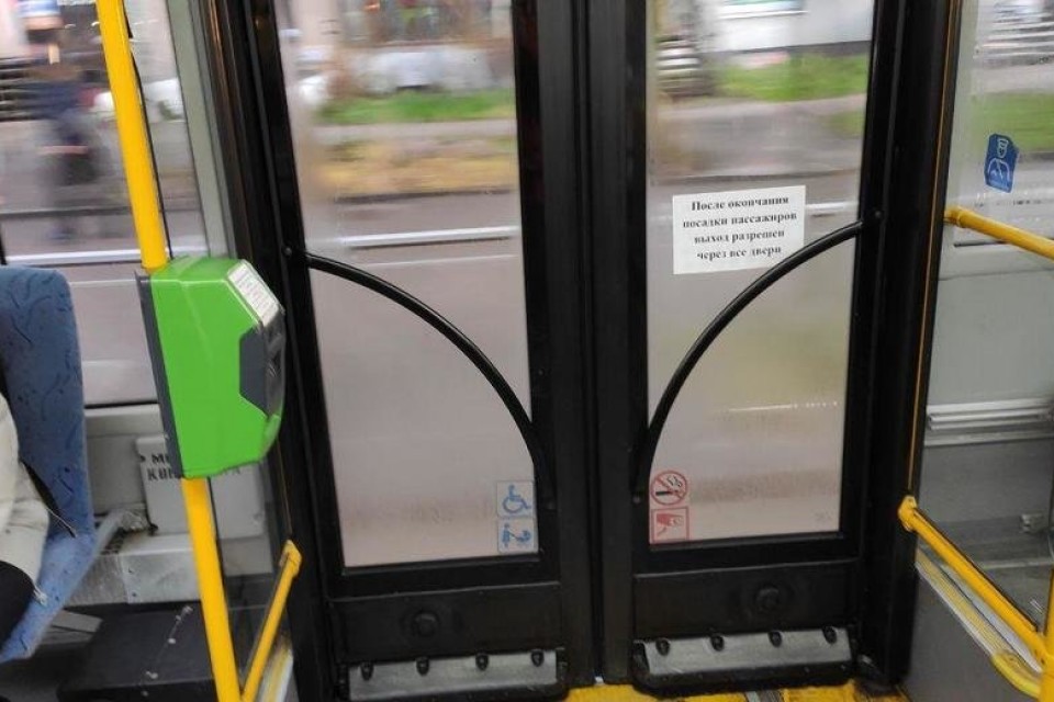 Электронные «кондукторы» теперь есть и в автобусах
