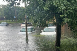 Если во время потопа утонула машина...