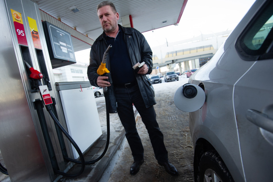 ФАС выясняет причину  роста цен на топливо