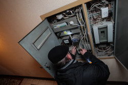 Калининградка семь лет  не платила за электричество