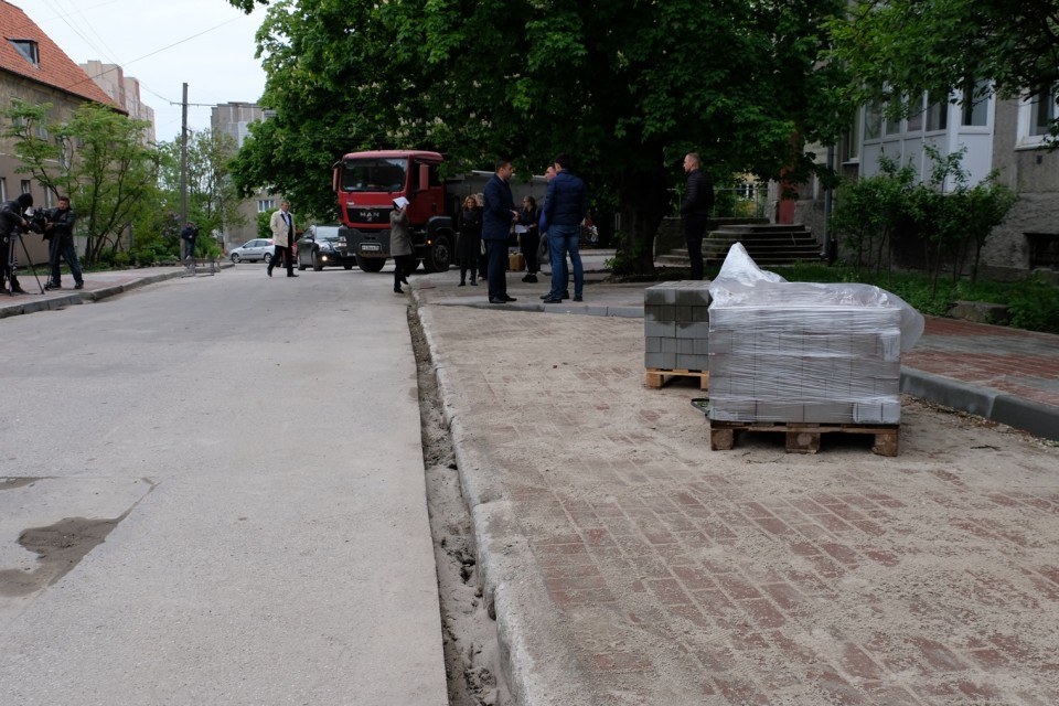 В Калининграде отремонтируют  18 тротуаров