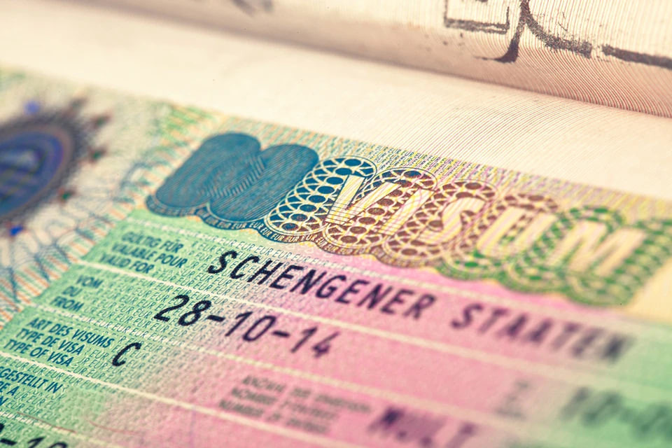 Консульство Германии прекращает выдачу виз