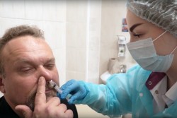 Калининградец закапал вакцину  против COVID-19 в нос. Как ощущения?
